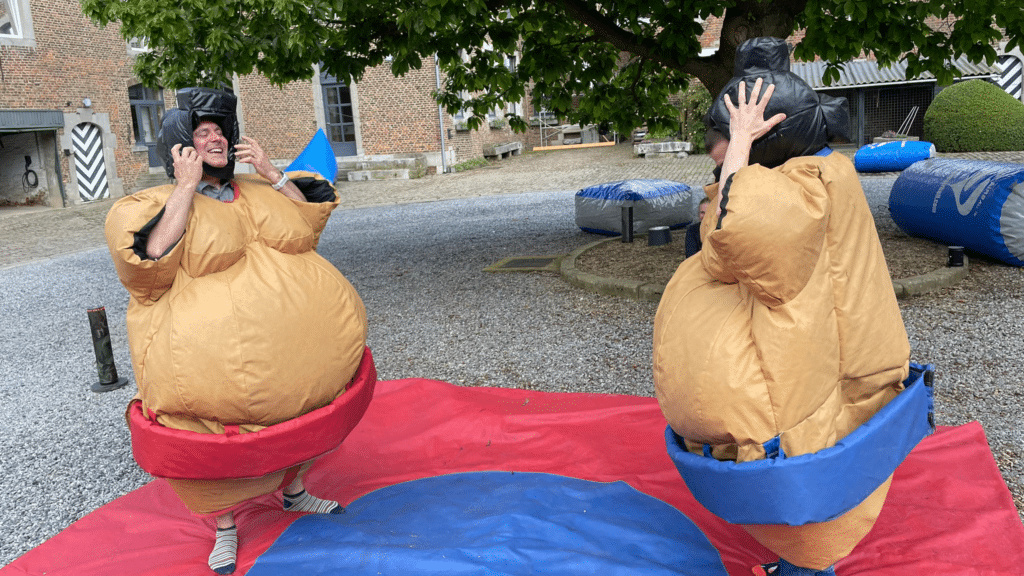 Illustration de la journée à la ferme de Freloux à l'occasion des 10 ans de B2C Group